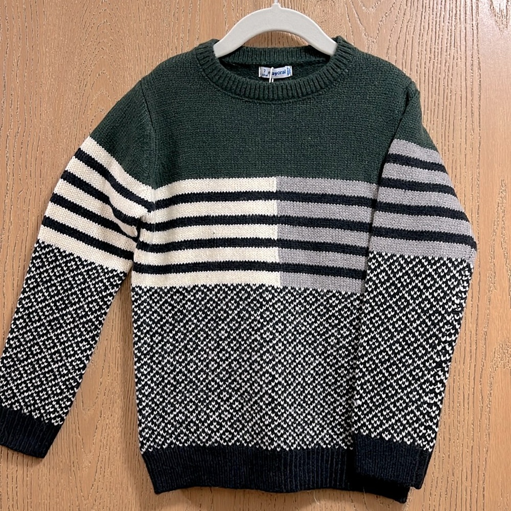 Boys Sweater -Green Black Cream Grey - size 7